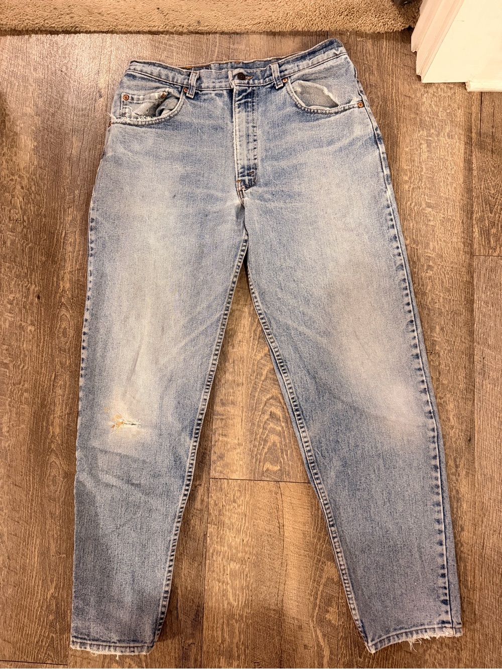 Levi’s 550 Relaxed Fit Light Wash Jeans Men’s 34x32